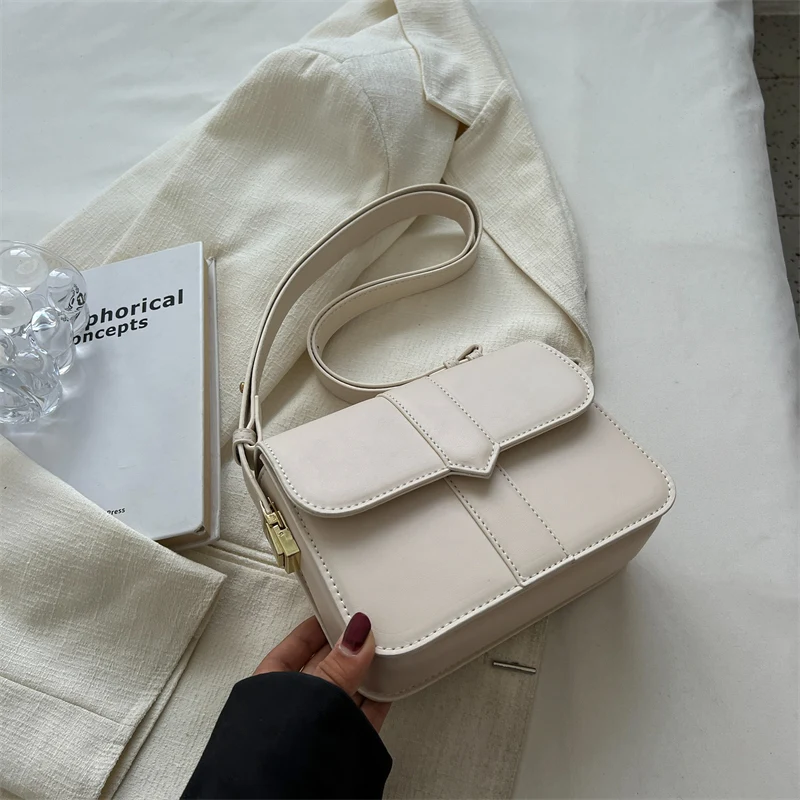 

Новинка 2023, женские сумки через плечо с клапаном для женщин, дизайнерская модная трендовая Маленькая кожаная сумка на плечо, сумки и кошельк...