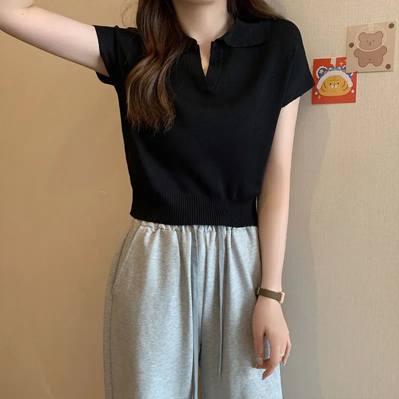 Женская свободная футболка с отложным воротником