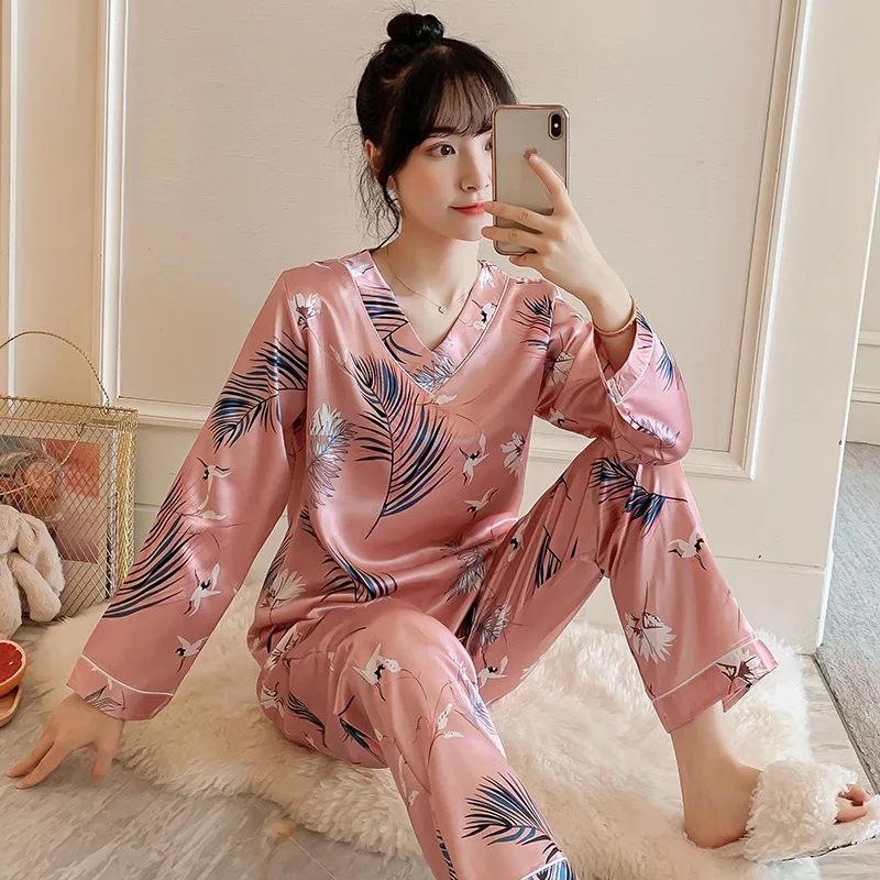 2023 Spring New V-neck Silk Pajamas Women's Loose Long-Sleeved Trousers Home Wear Two-Piece Set Women's Pajamas