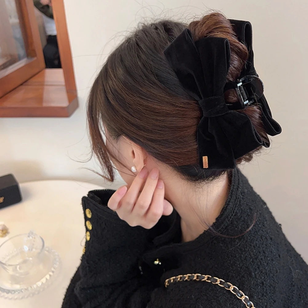 

Women And Girls Hair Clip Hair Accessories Hair Claw Velvet Bow Hairpin Hair Grabbing Highlight Elegance Back Of The Head