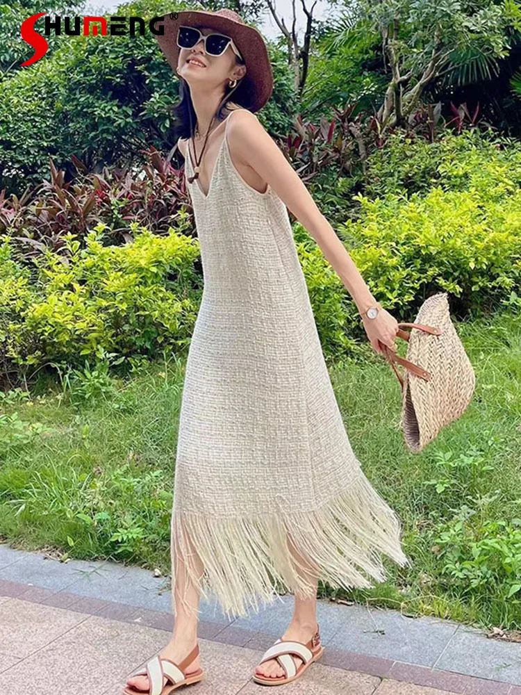 

French Style Loose Sleeveless Strap Dress for Women Summer 2022 New Fashion High-End High Waisted V-neck Slim Fit Tassel Dresses