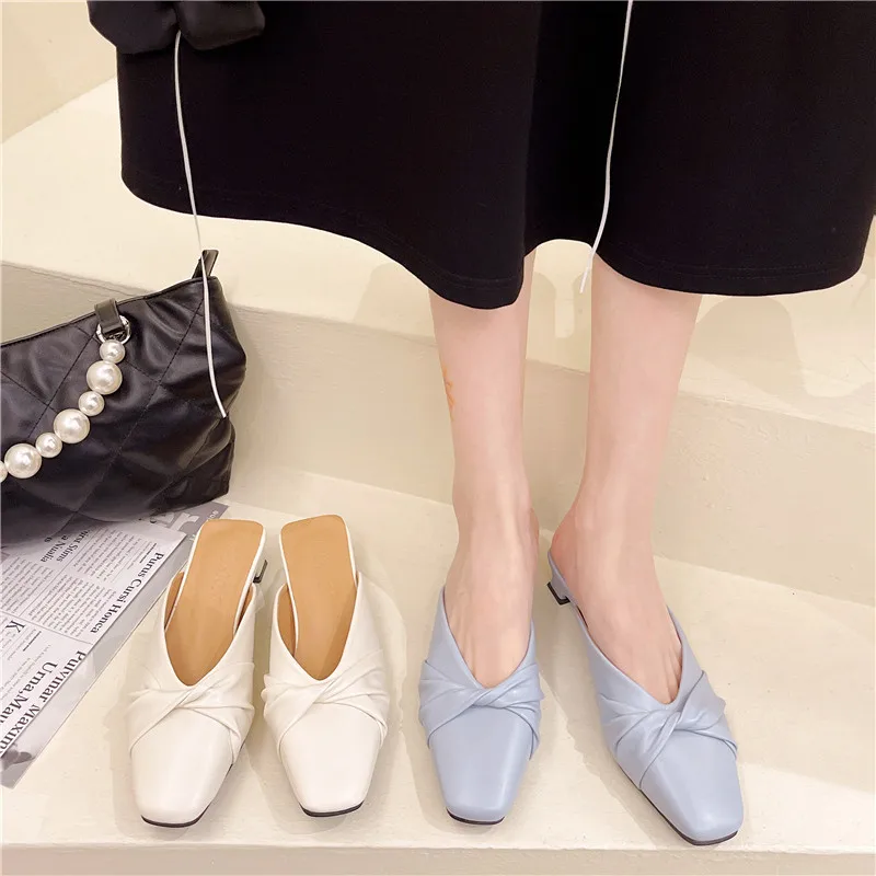 

Low Slippers Casual Shoes Woman 2022 Pantofle Cover Toe Female Mule Luxury New Mules Pleated PU Rome Slides Hoof Heels Rubber