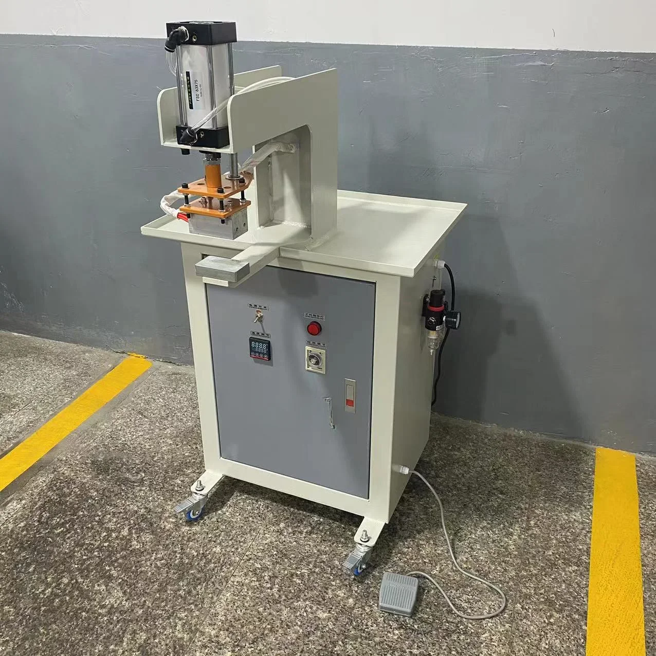 Автоматическая машина для нанесения логотипа пресс обуви фотоэтикетка горячее