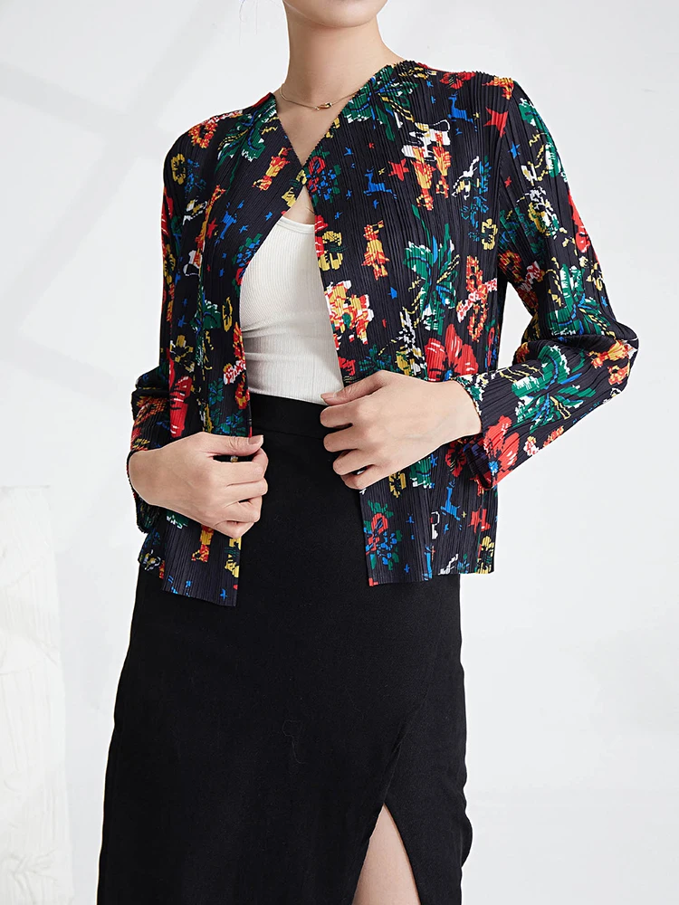 

Miyake Short Cardigan Tops Fashion Design Women Summer Clothing Flowers Printed Pleated Style Long Sleeve Holiday Casual Jacket