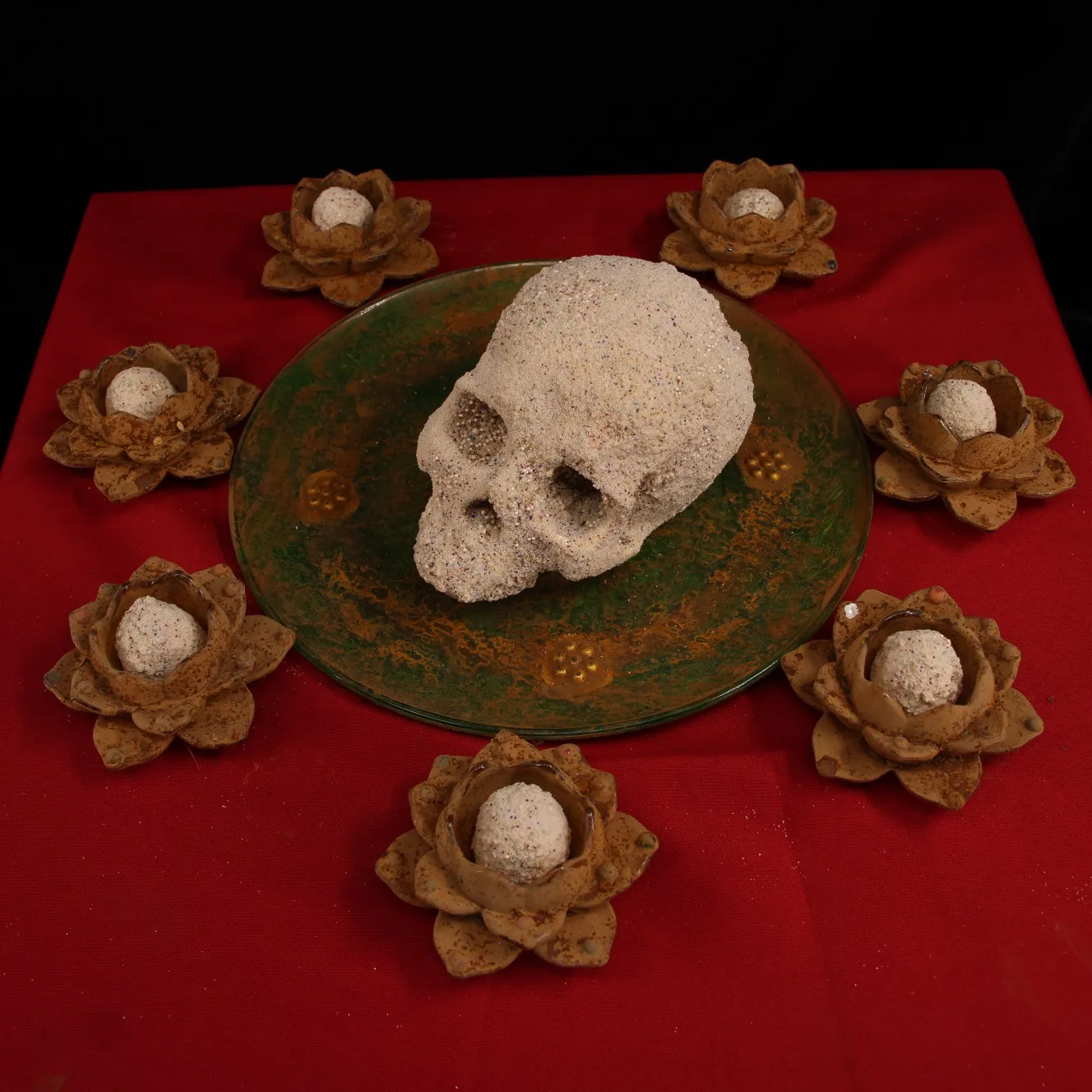 

Tibet Temple Collection Old underground palace Skull Head 7 lotus flowers sarira Worship Hall Town house Exorcism