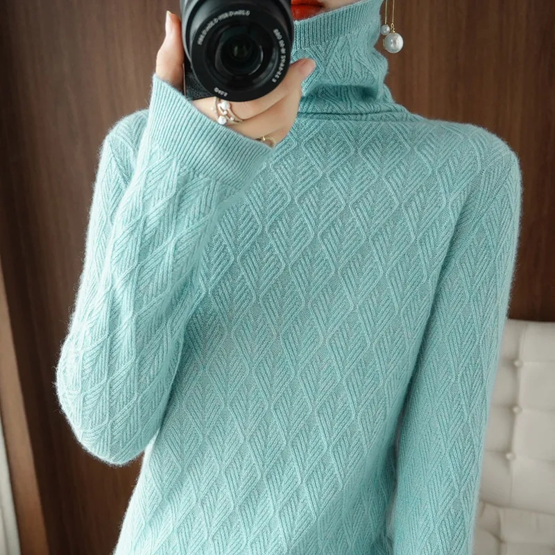 Осенне-зимний свитер с высоким воротником женский универсальный модный вязаный