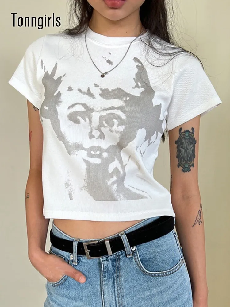 

Футболка женская летняя эластичная с принтом граффити и коротким рукавом