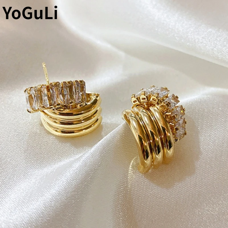 

Fashion Jewelry 925 Silver Needle Shiny Shiny Glass Earrings Hot Sale High Quality Copper Geometric Stud Earrings For Women 2023