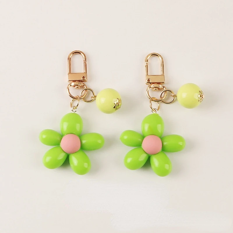 

Trendy Green Flower Keyring Pearl Jewelry Mobile Phone Trinket Airpods Keychain Decor Cute Bag Purse Charms Women Accessories