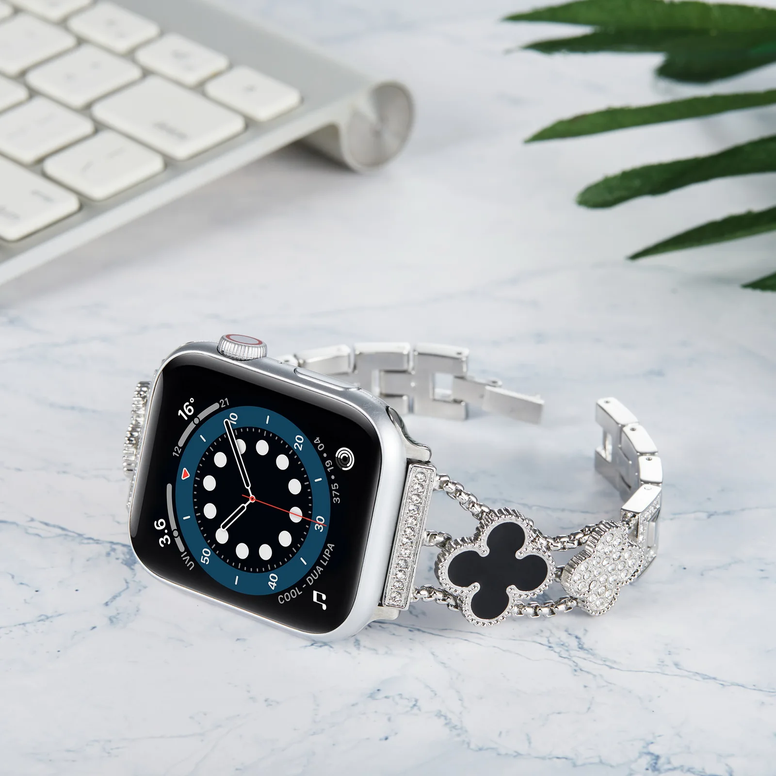 

Metal Strap For Apple watch 7 41mm 45mm 6 5 4 SE 44mm 40mm Women Metal Diamond stainless steel wristband For iWatch 3 42mm 38mm