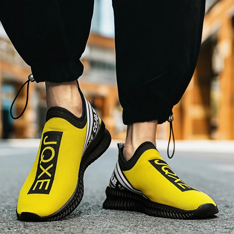 Summer Hot Sale Fashion Yellow Sock Running Shoes Men Women Couples Sports Shoes Szie 35-46 Low Slip on Sneakers zapatillas 2022