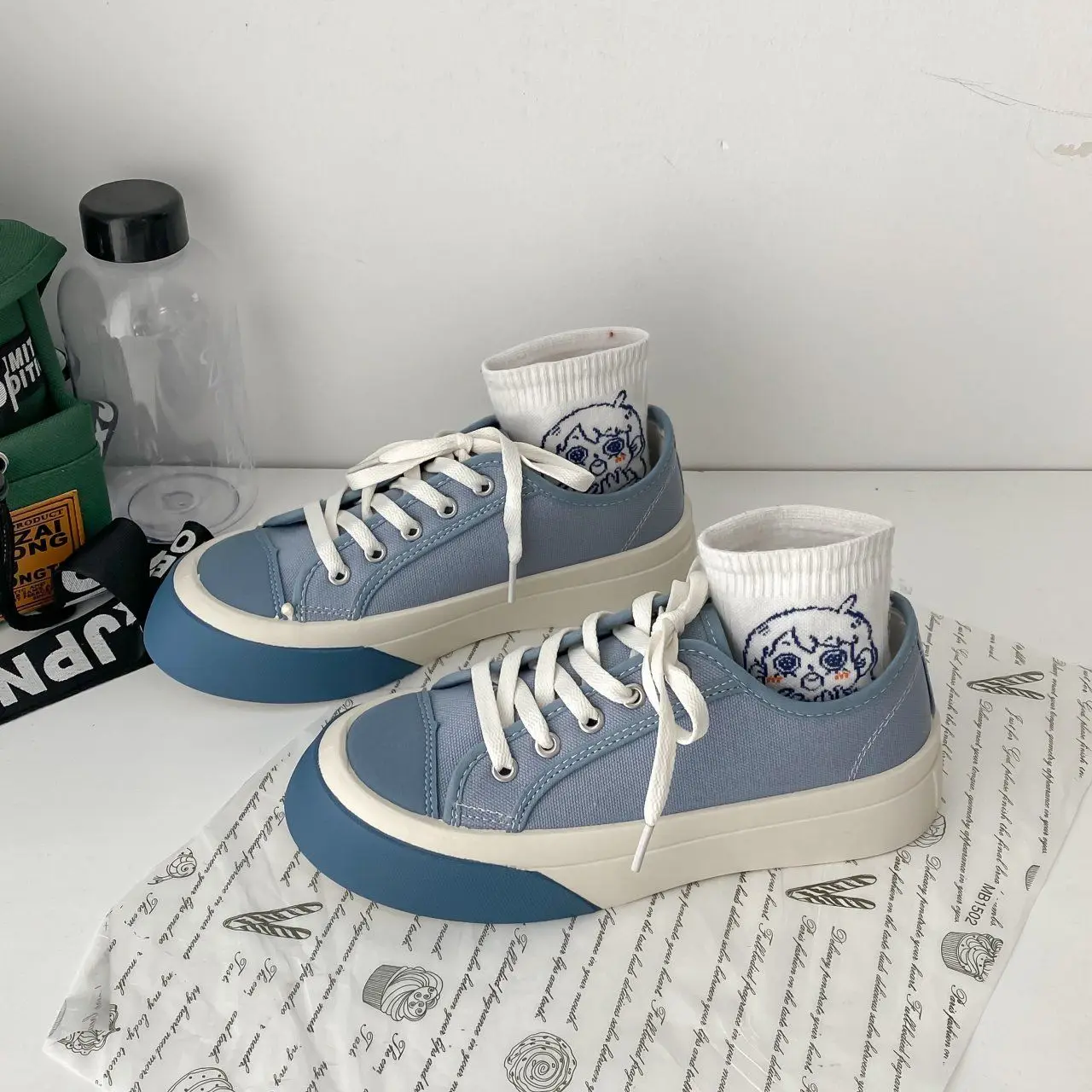 

Apanzu Autumn New Sneakers Women's Flat Shoes Platform Shoes Lightweight Non-Slip Wear Hiking Shoes Casual Shoes Canvas Shoes