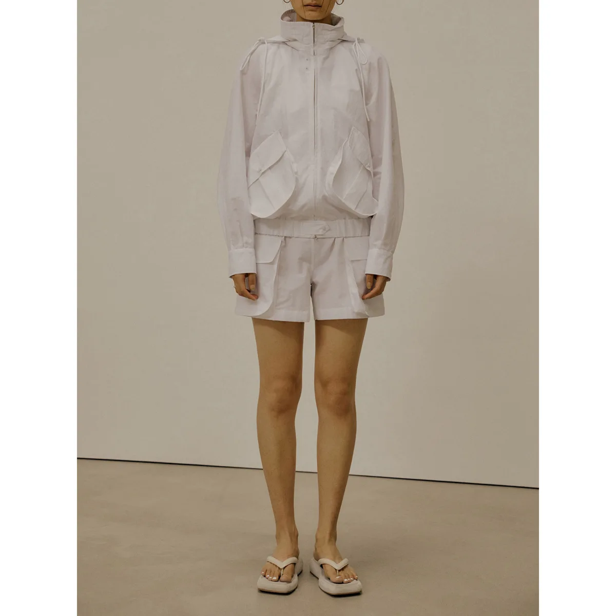 Женская куртка с капюшоном L0 * тонкие повседневные спортивные шорты на молнии