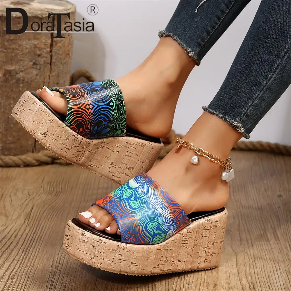 Brand Design Female Platform Slides Fashion Flower Prints Wedges High Heels women's Slippers Casual Party Beach Woman Shoes