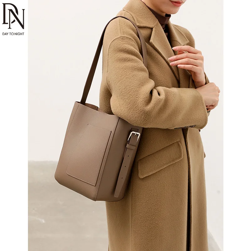 

DN Genuine Leather Tote Bags for Women Large Capacity Bucket Bags Luxury Designer Women's Shoulder Handbag 2023 New Hobo Purse