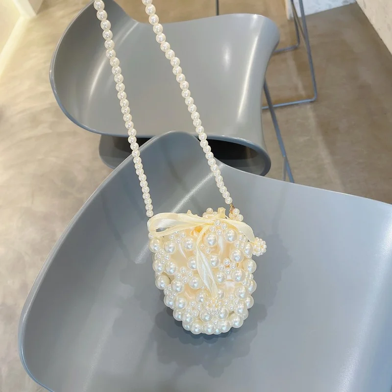 Popular Woven Bucket Holiday Portable Bead Bag Handmade Pearl Bag Female Pearl Chain Handbags for Women 2022Designer Luxury