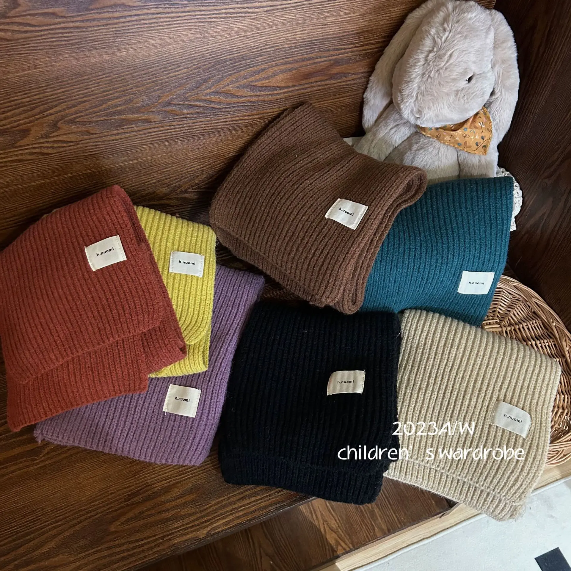 

2023 Korean Winter Children Girl Scarf Solid Soft Knitted Thicken Warm Kids Girl Scarf Versatile Sticker Infant Baby Girl Scarfs