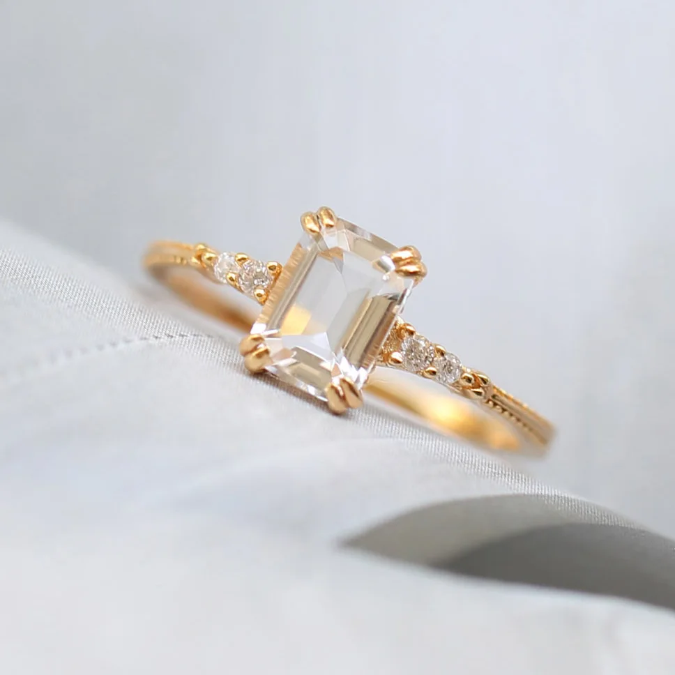 

Женское Винтажное кольцо из серебра 925 пробы с квадратным прозрачным кристаллом