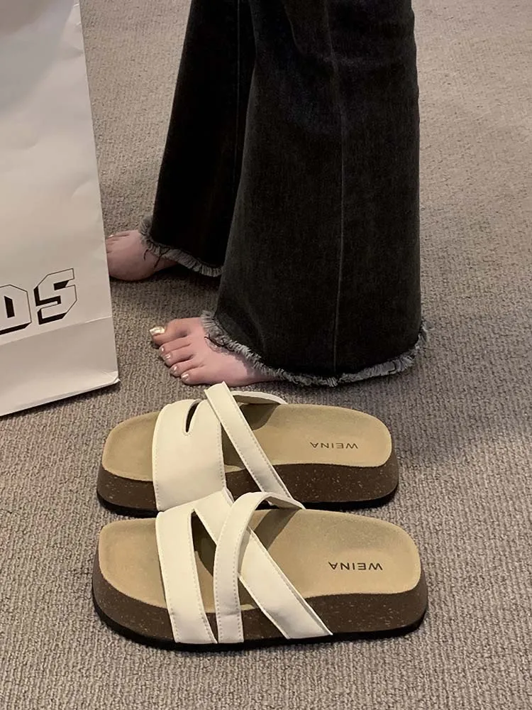 

Slippers Women Summer Low Shoes Luxury Slides Platform Cross-Tied Pantofle Designer Flat Rubber Soft 2023 Rome Basic Fashion PU