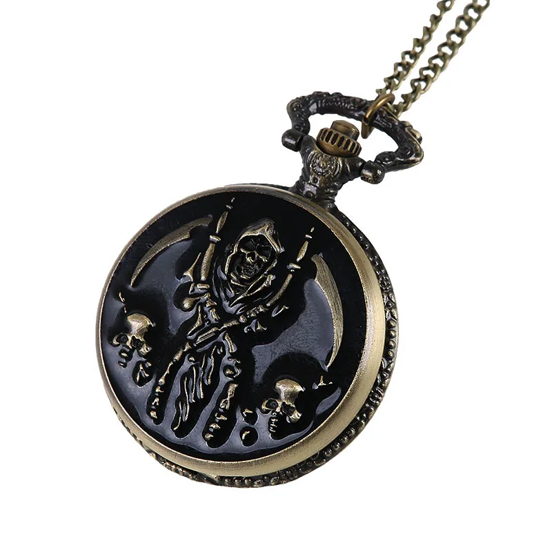 

Vintage Black Skull Carving Quartz Pocket Watch for Men Hollow Engraved Case Fob Chain Clock for Collection Gift Analog Display