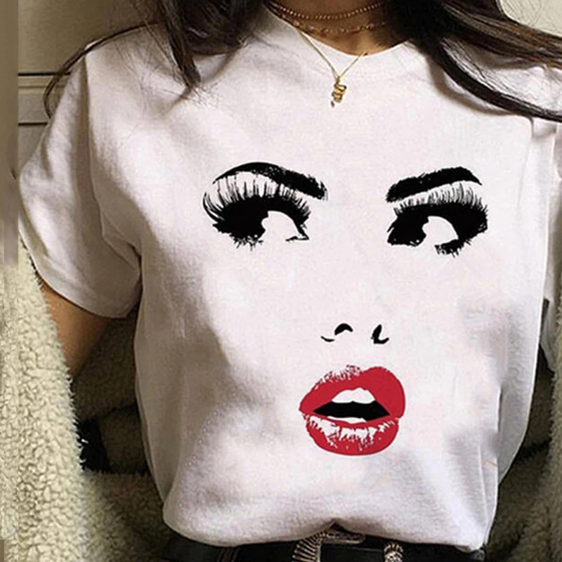 

Женская футболка с коротким рукавом, круглым вырезом и принтом