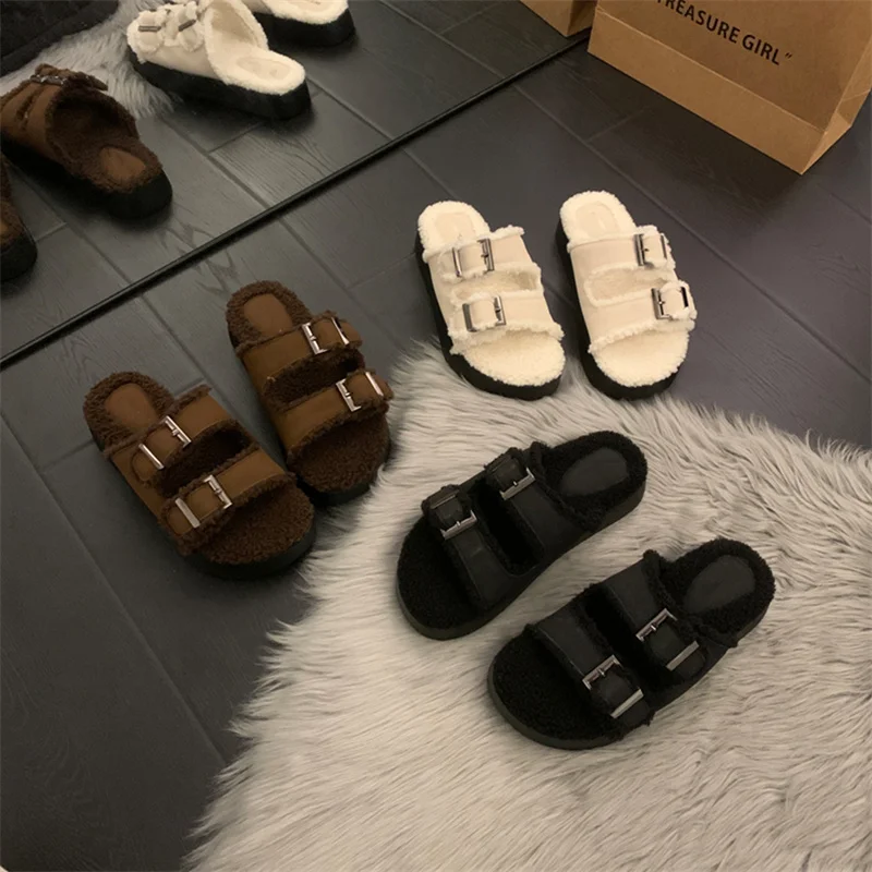2023 New Women's Plush Slippers Winter Fashion Lamb Wool Comfortable Flat Fur Slippers Designer Women's Luxury Plush Slippers