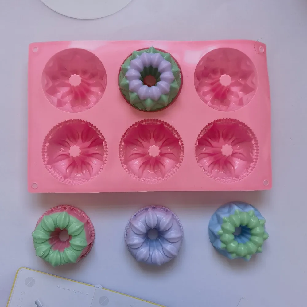 

Silicone Donut Mold Baking Pan Non-Stick Baking Pastry Chocolate Cake Dessert DIY Decoration Tools Bagels Muffins Donuts Maker