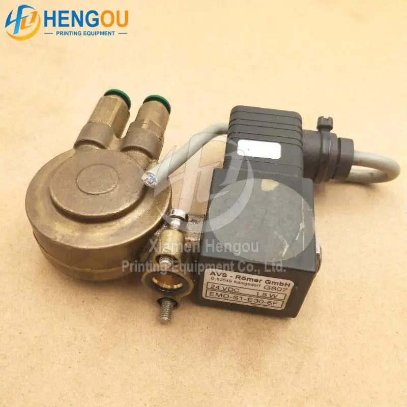 Электромагнитный клапан R2.335.002 L2.335.001 G2.335.403 CD74 XL75 632016 Φ AVS-Romer GmbM G807 24 VDC 1 8 W