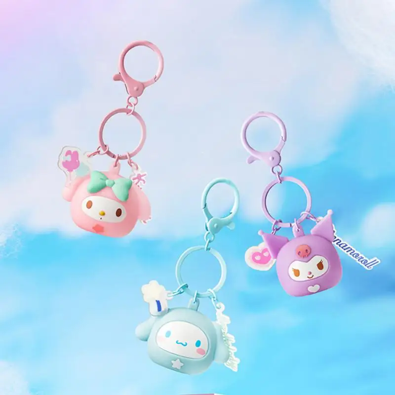

Cinnamoroll Kawaii Sanrio LED Keychain Cute Cartoon Anime Kuromi Mymelody Luminous Bag Pendant Pendant Girl Birthday Gift