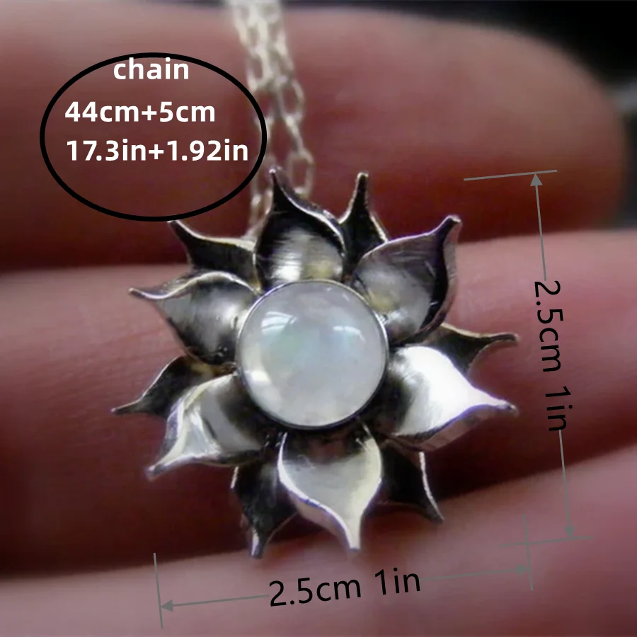 Модное и креативное ожерелье в виде лотоса качестве подарка для женщин на день