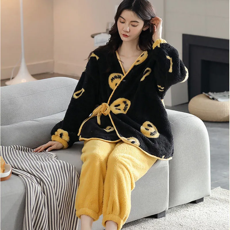 

New Women's Casual Pajamas Suit Autumn Winter Coral Fleece Warm Can Be Worn Outside Home Clothes Female Nightgown Two Piece Sets