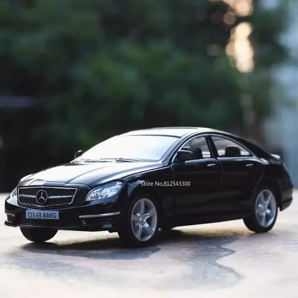 Модель автомобиля Mercedes Benz CLS 63 AMG