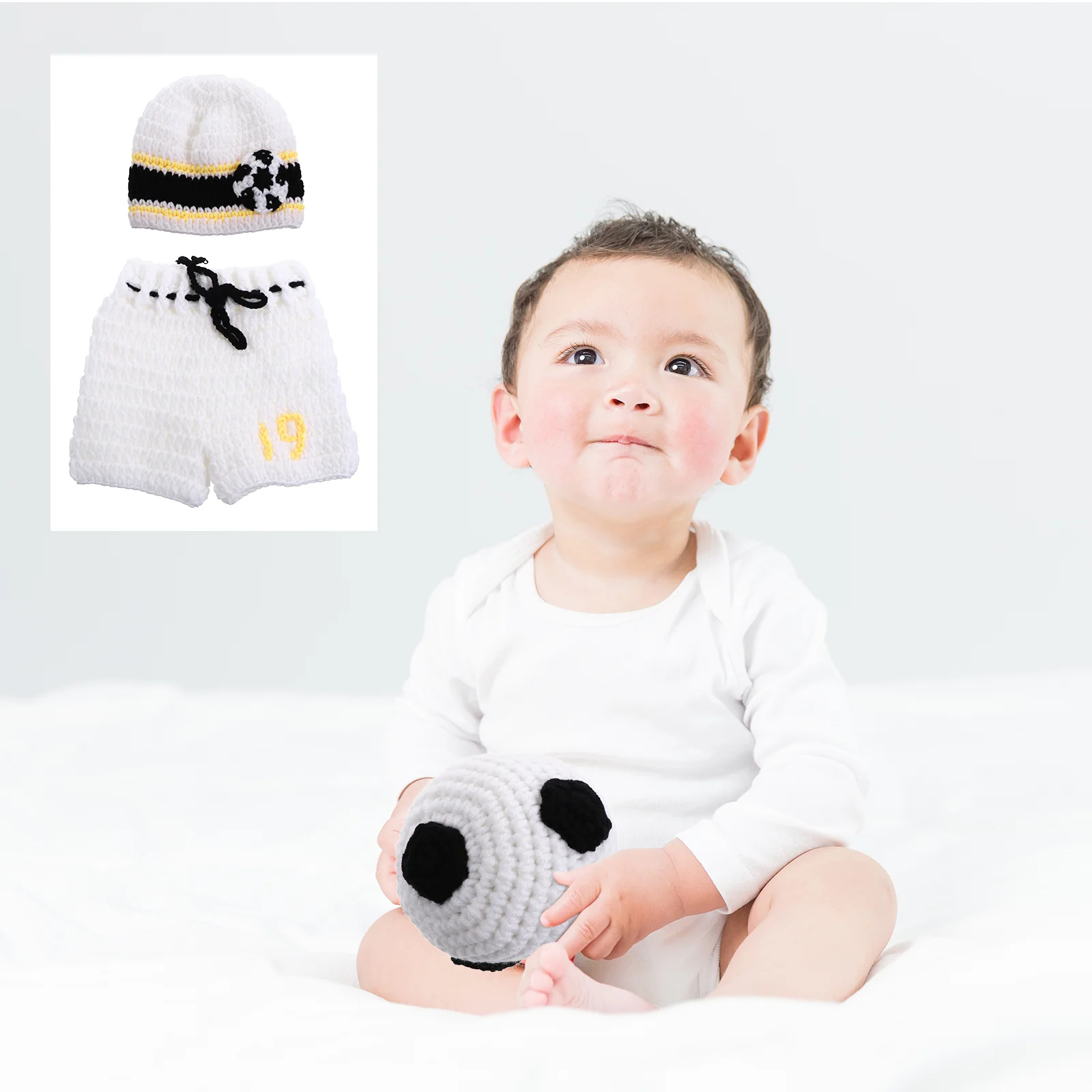 

Hand Knitting Shorts Hat and Football Baby Costumes Kit Photography Outfits