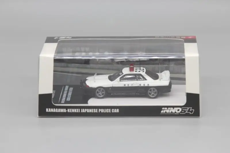 

Inno 1:64 RV sports car model R32 Japanese police car Skyline police GT-R is suitable for Nissan GTR collection ornaments gift