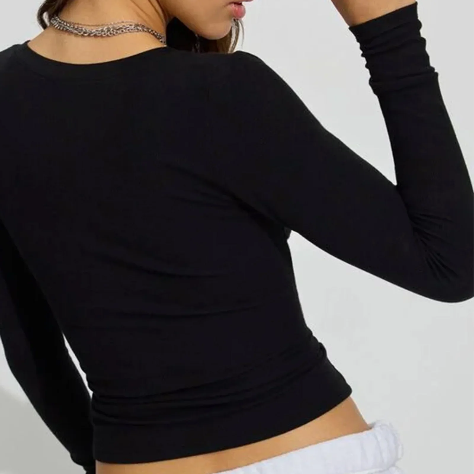 Женская футболка с длинным рукавом V-образным вырезом