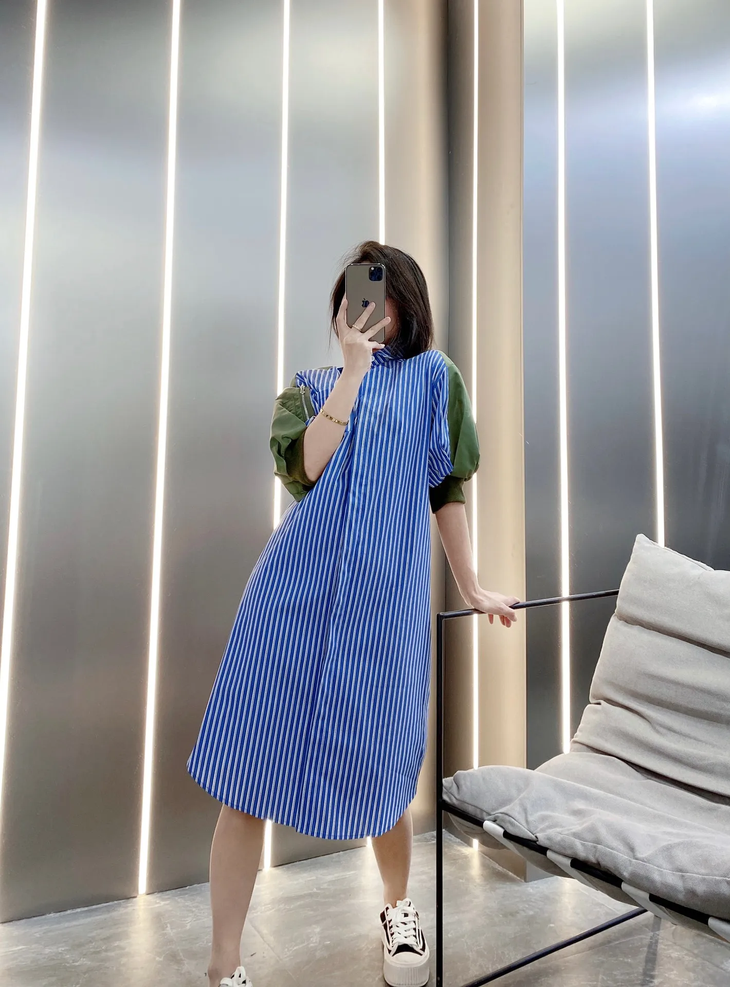 

126076 Luxury Designer Clothes Fashion Classic Trendy Medium Long Simple Version Lapel Splicing Dress