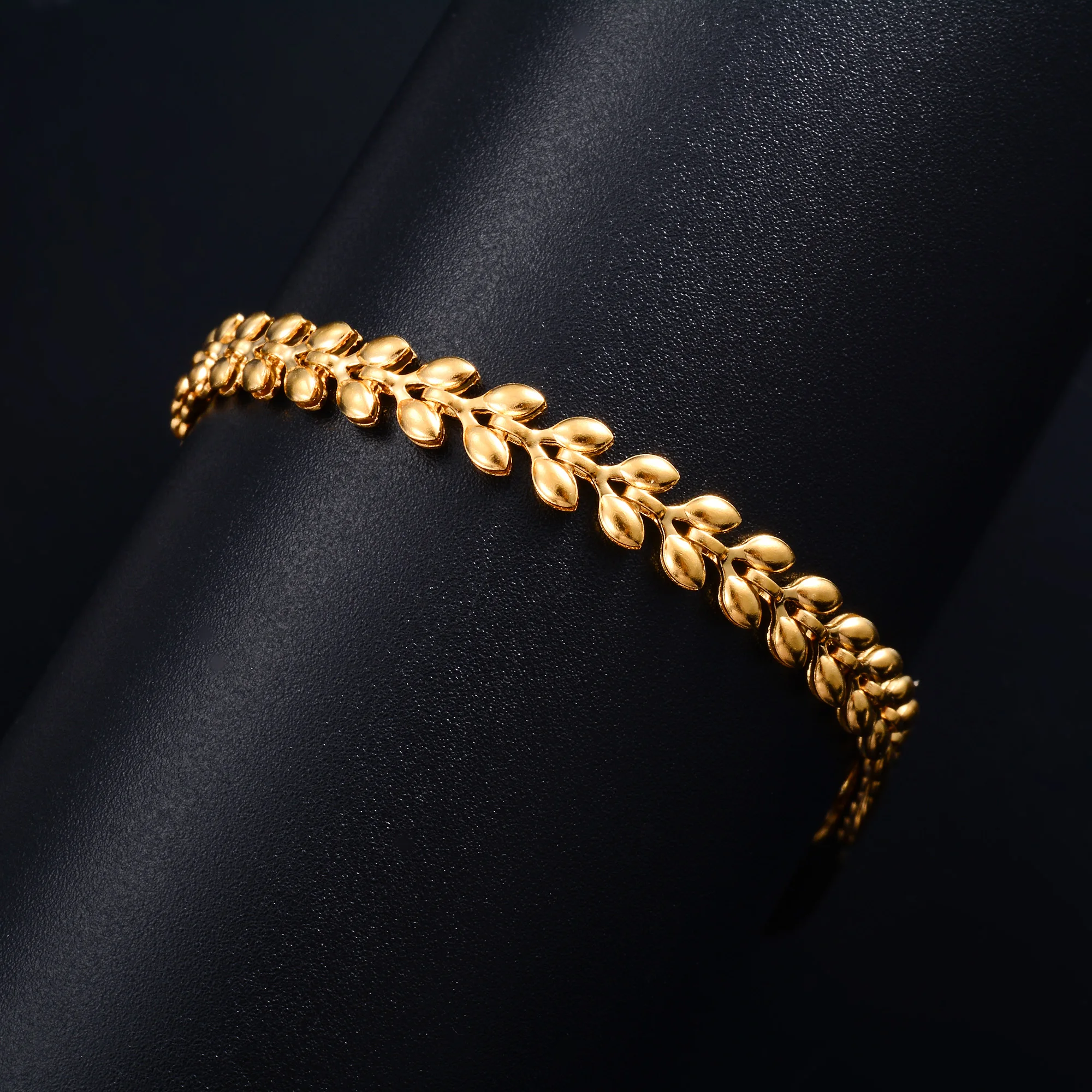 Женский браслет из нержавеющей стали