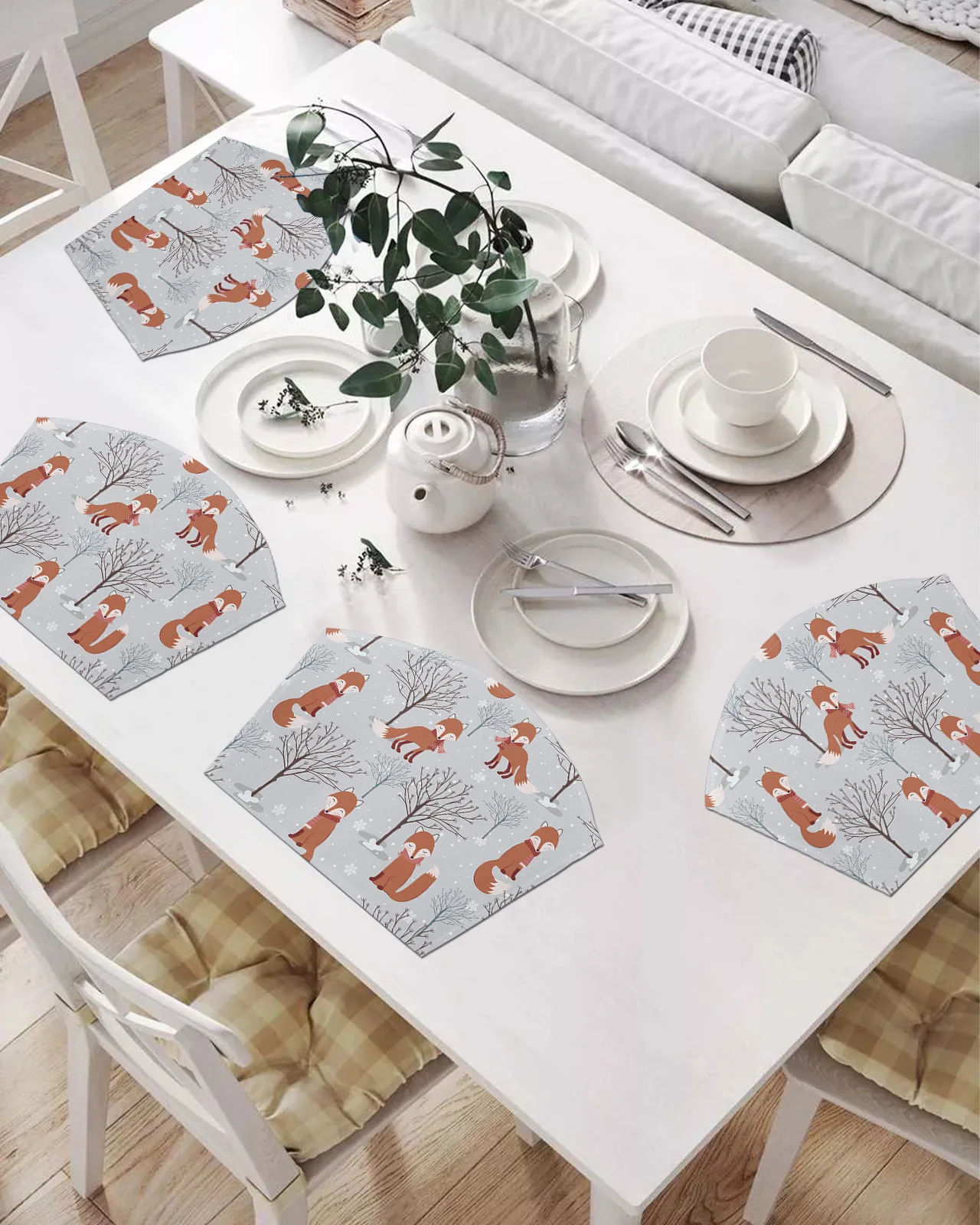 

2/4/6 шт. набор подставок в форме веера, Мультяшные лисы, ветки, снег, коврики для стола, подставки, Рождество, домашний декор, кухонные аксессуа...