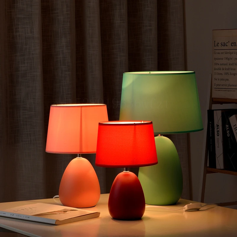 

Macaron Vintage Table Lamps for Bedroom Bedside Lighting Ceramic Base Home Decor Simple Red Matrimonial Room Desk Light