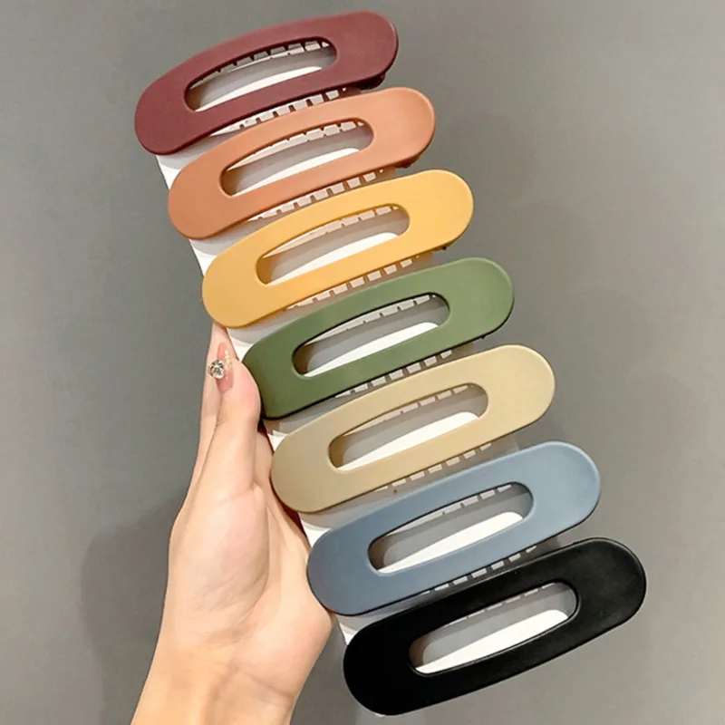 

Корейские матовые большие заколки для волос, модные однотонные акриловые заколки, зубчатые Нескользящие BB Заколки для женщин, аксессуары д...