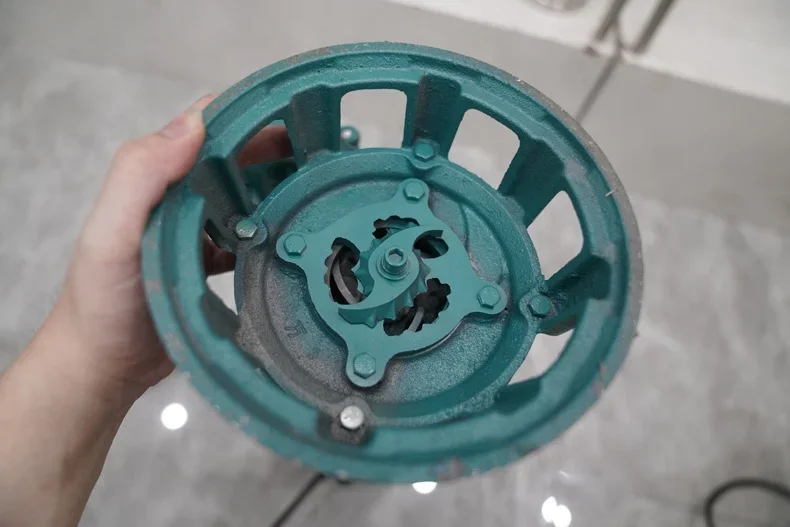 Фото Погружной насос для сточных вод WAQS 2200 Вт, 3 л.с., 2 дюйма, 15 м³/ч, 20 м, с настраиваемой внешней режущей насадкой для очистки септиков №5