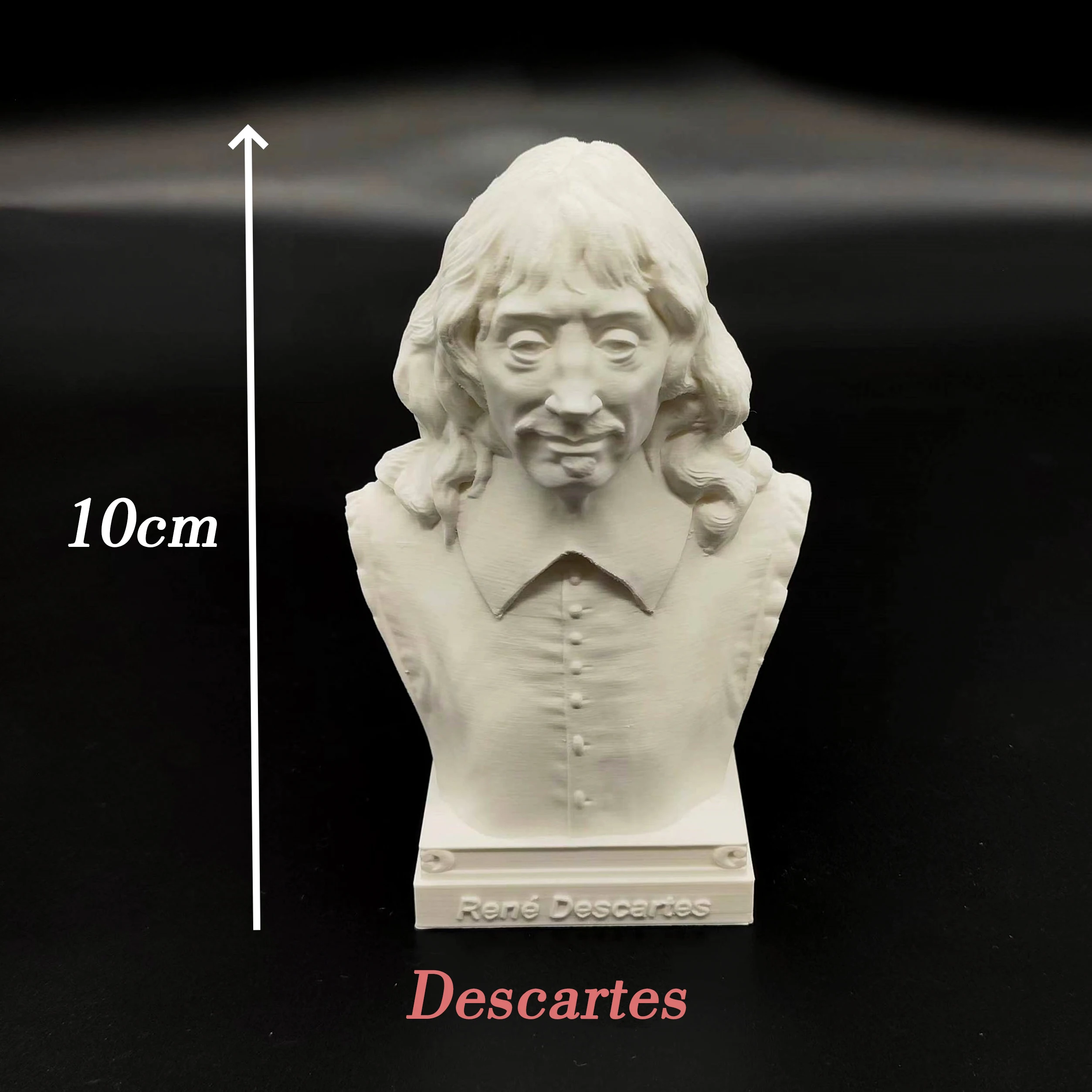 

Философские статуэтки из пластика