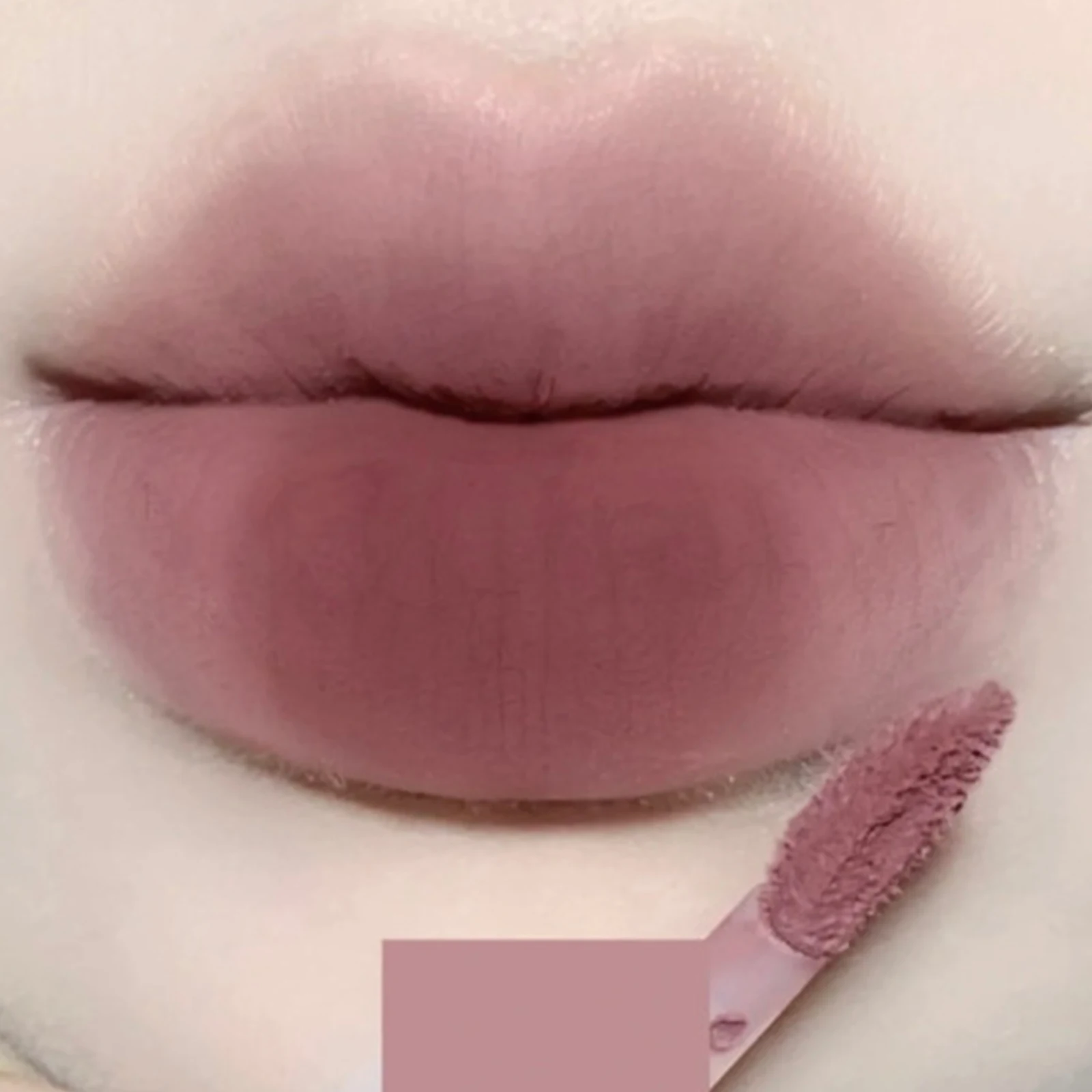 

Глазурь для губ, глина для губ, бархатная матовая помада, макияж, водостойкий стойкий Гладкий красный тинт для губ, пигмент, блеск для губ, ко...