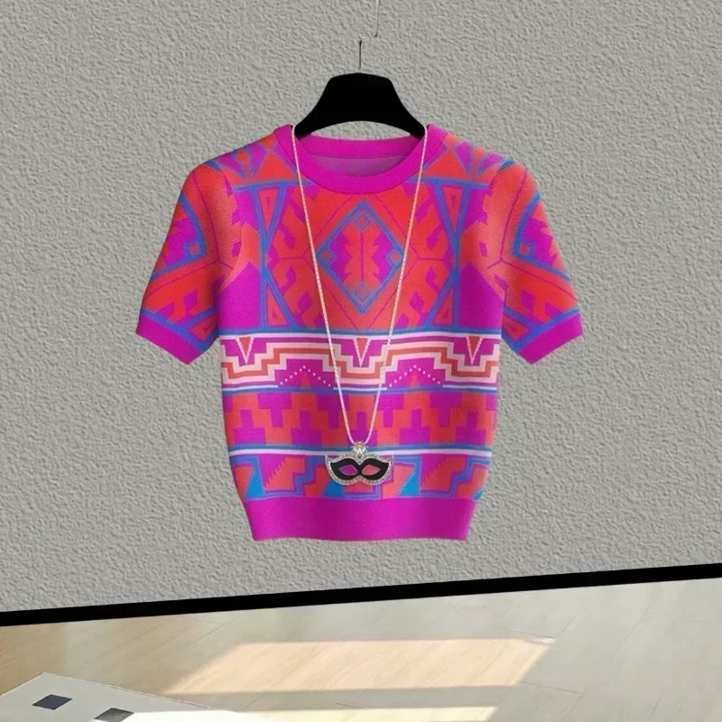 Жаккардовый летний женский вязаный свитер контрастного цвета с геометрическим