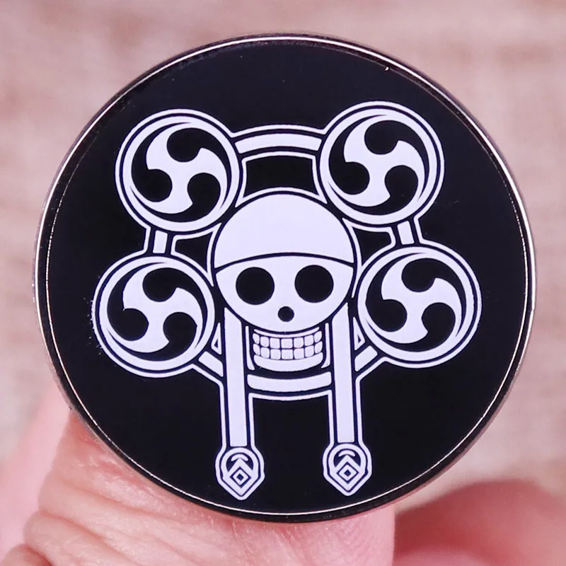 

XM-funny Japanese manga fan badge Aene Lu brooch lapel pin clothes hat badge jewelry copper metal badge