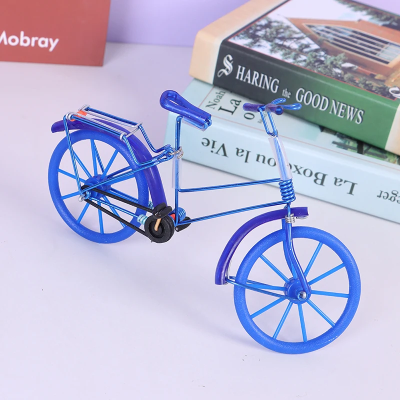 1pcs Mixed Style Doll Accessories Pink Green Bicycle Bike Outdoor Sports Toy For Dollhouse Kids Toys Set Random Color |
