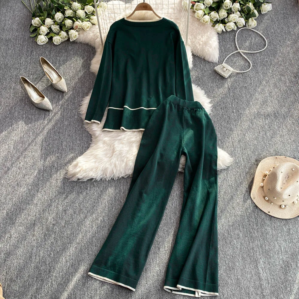 Женский корейский трикотаж нестандартной формы свитер + широкие брюки с разрезом