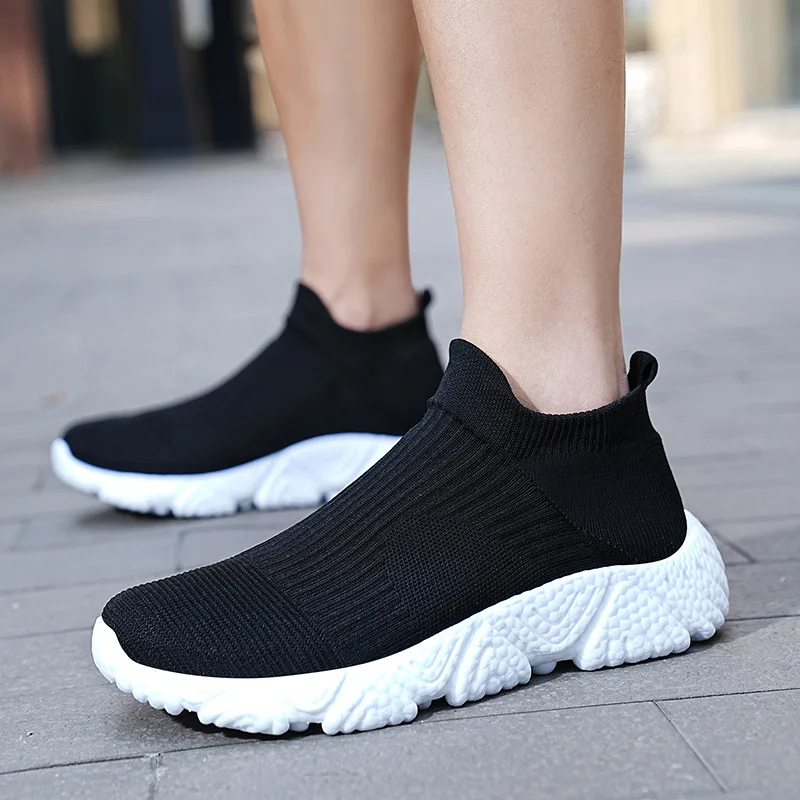 

New men's fashion casual sneakers, men's flying woven shock-absorbing running shoes, version mesh breathable shoes Plus Size