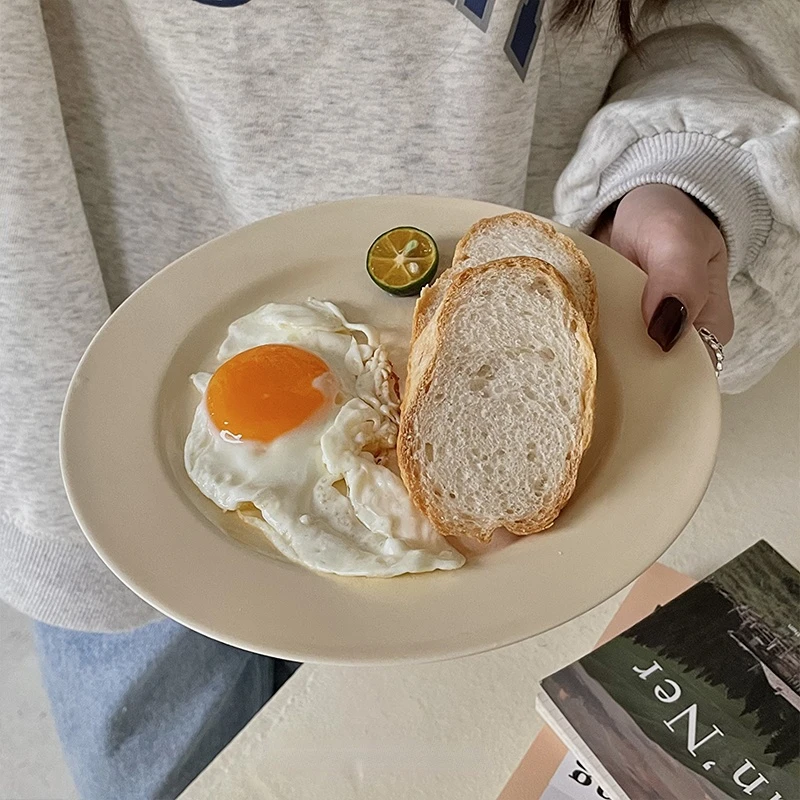 

Korean Beige Blogger's Same Cream Ceramic Dessert Salad Plate Steak Western Plate Simple and High Beauty