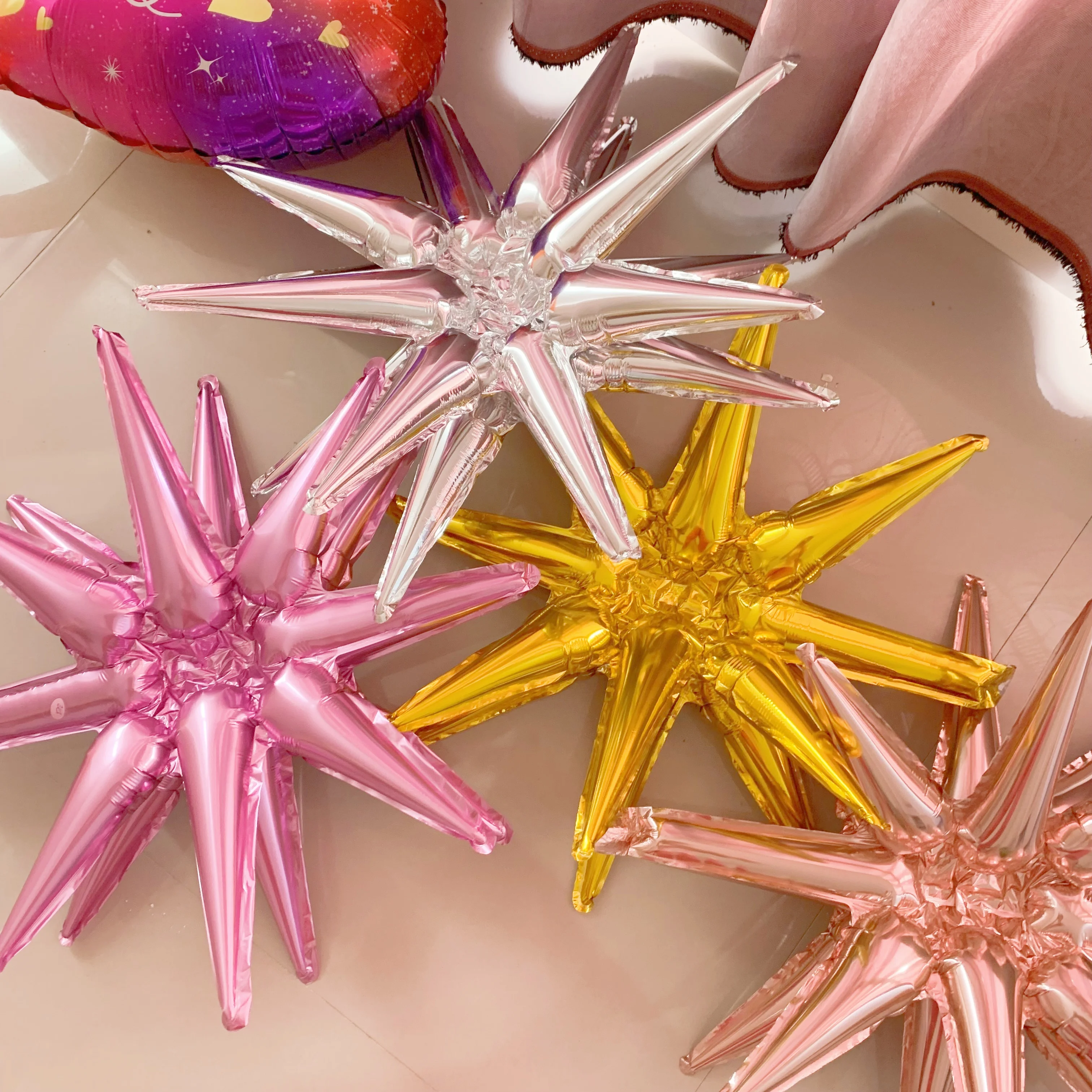 Воздушные шары в виде звезд